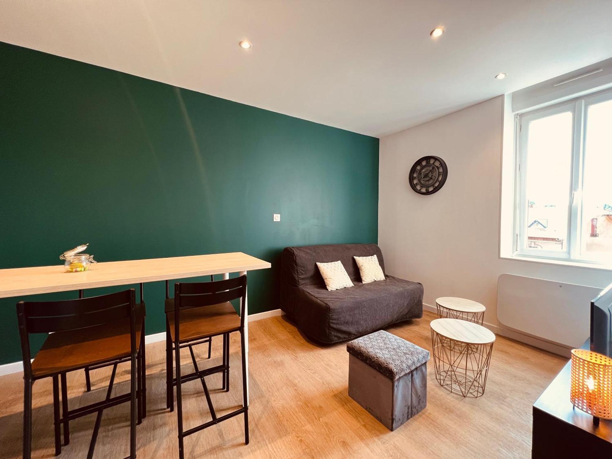 Le Gatsby - Home Homy Montluçon Exteriör bild